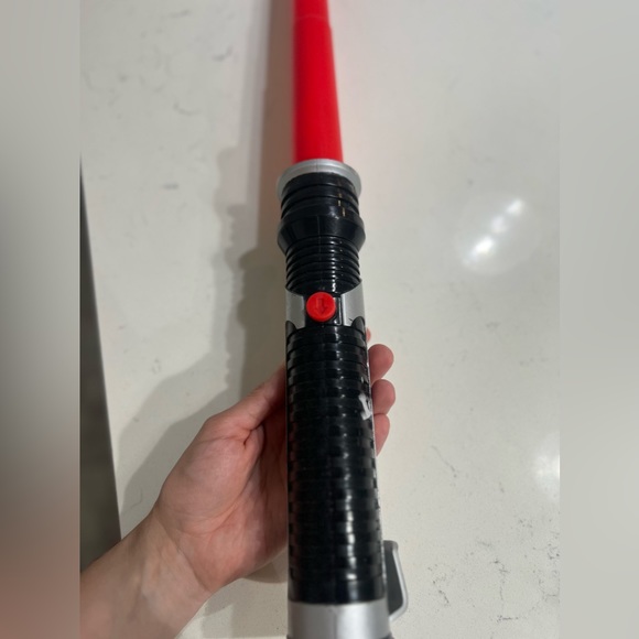 Vintage 2015 Hasbro Star Wars Red Retractable Lightsaber B2915 C-3252A